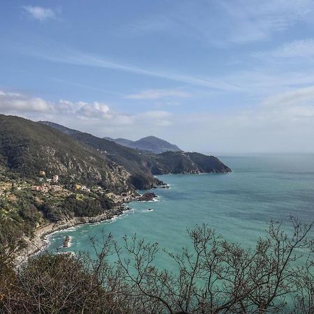 La Casa Gialla Framura Bagian luar foto